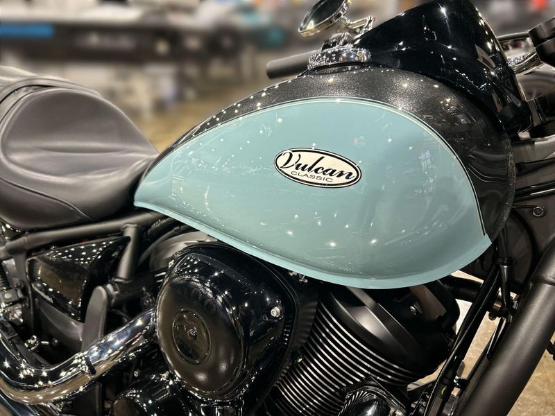 New 2025 Kawasaki VULCAN 900 CLASSIC Image 22