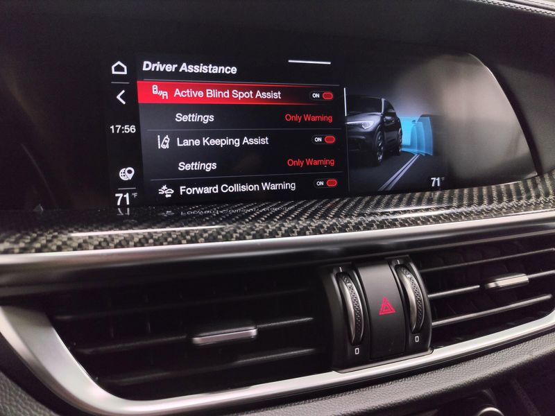 2023 Alfa Romeo Stelvio Quadrifoglio AWD w/Sunroof/ActivImage 22