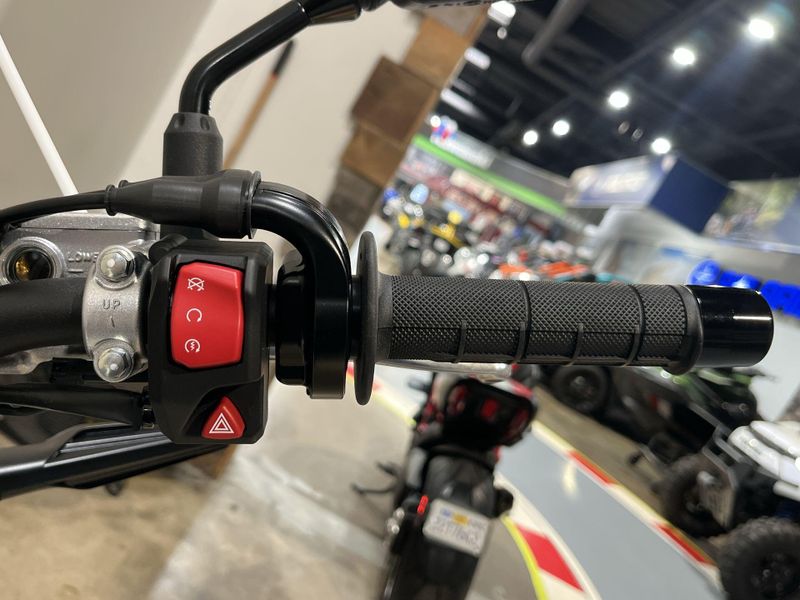 New 2025 Suzuki DR-Z4SM Image 13