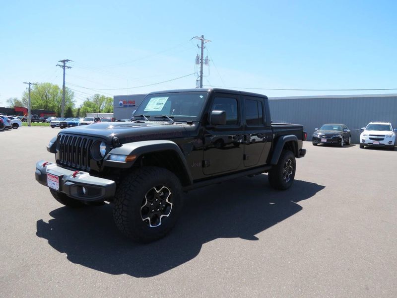 2023 Jeep Gladiator Rubicon 4x4 4dr Crew Cab 5.0 ft. SBImage 6