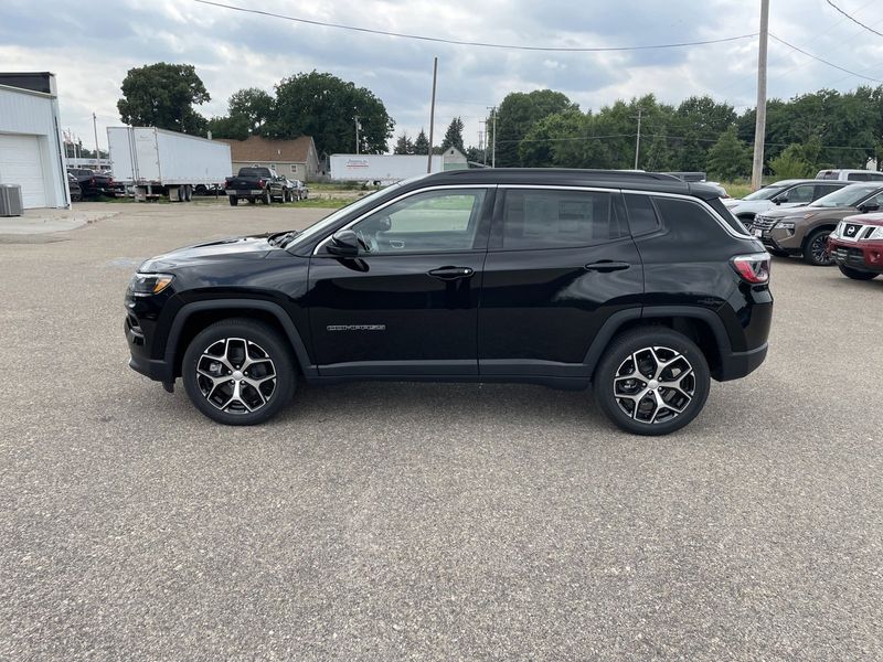 2024 Jeep Compass Limited 4x4Image 5