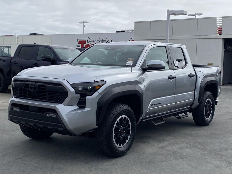 2025 Toyota Tacoma TRD Off RoadImage 6