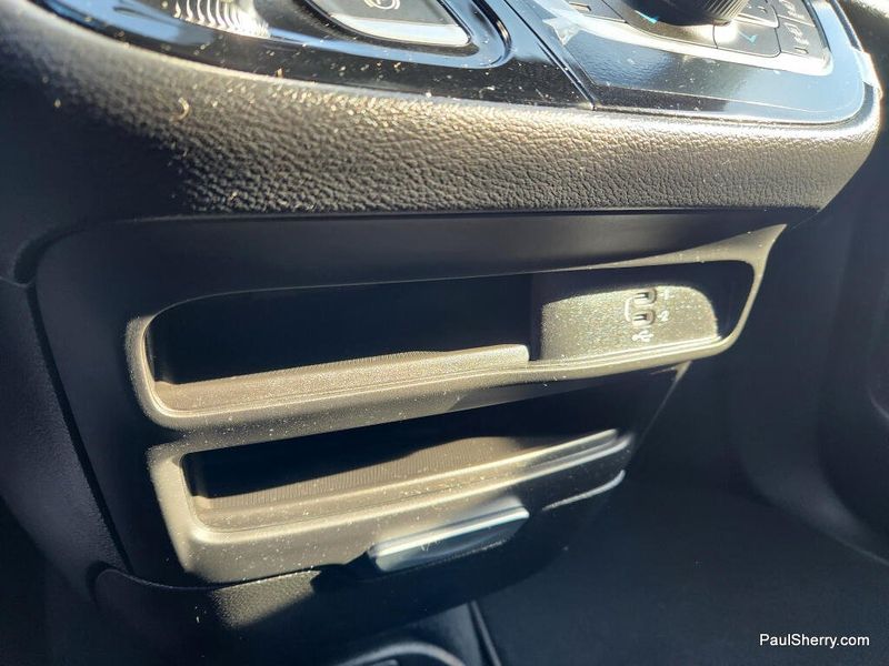 New 2026 Chrysler Voyager LX