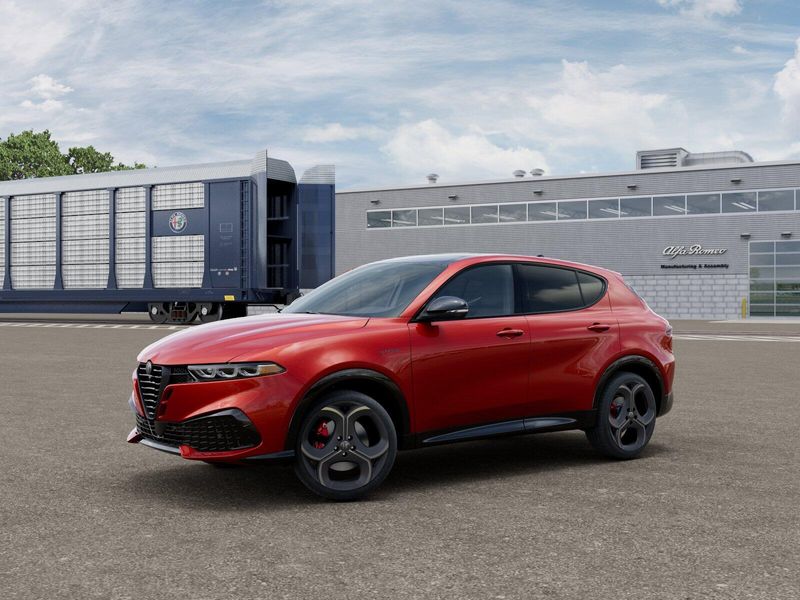 New 2026 Alfa Romeo Tonale Veloce AwdImage 1