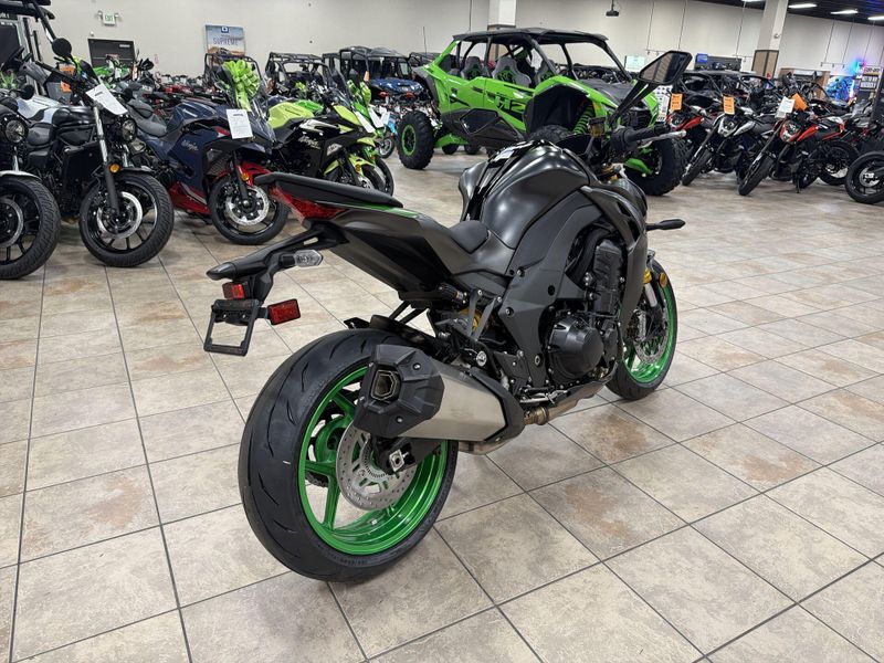 New 2026 Kawasaki Z1100 SE ABS Image 17