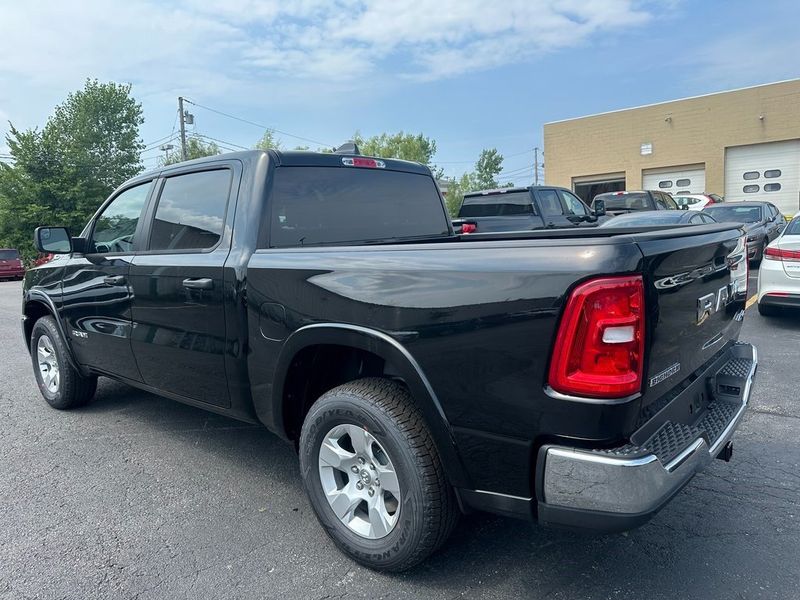 2025 RAM 1500 Big Horn Crew Cab 4x4 5