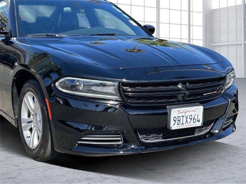 2020 Dodge Charger SXTImage 2