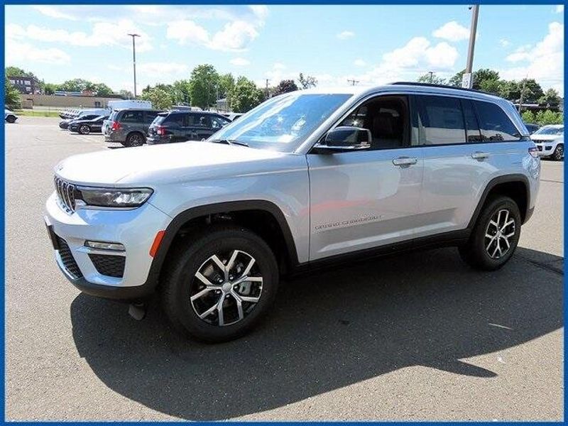 2024 Jeep Grand Cherokee LimitedImage 2