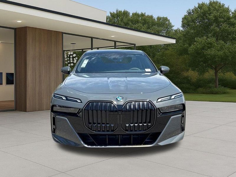 New 2026 BMW 7 Series 750e xDriveImage 4