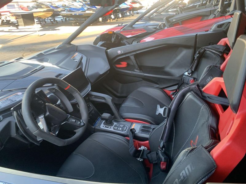 New 2025 Can-Am MAVERICK R MAX X RS WITH SMART-SHOX 999T DCT Image 9