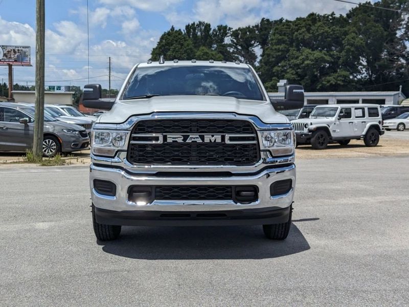 2024 RAM 3500 Tradesman Crew Cab 4x4 8