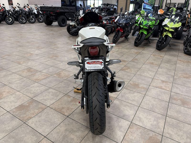 New 2026 Yamaha YZF-R3 ABS CA 70TH ANNIVERSARY EDITION Image 16