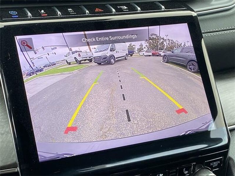 New 2023 Jeep Grand Cherokee Overland 4xeImage 25
