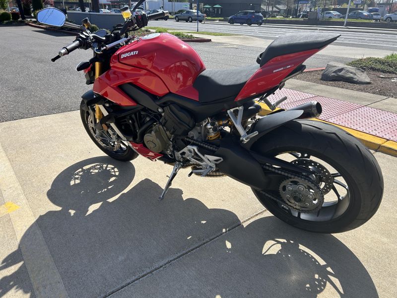 Used 2022 Ducati Streetfighter V4S 