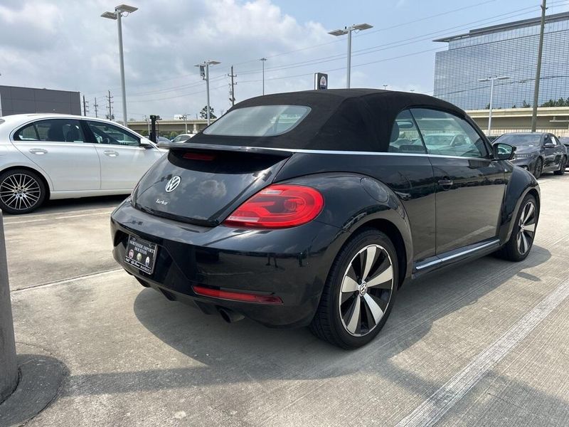 2014 Volkswagen Beetle 2.0T R-LineImage 3