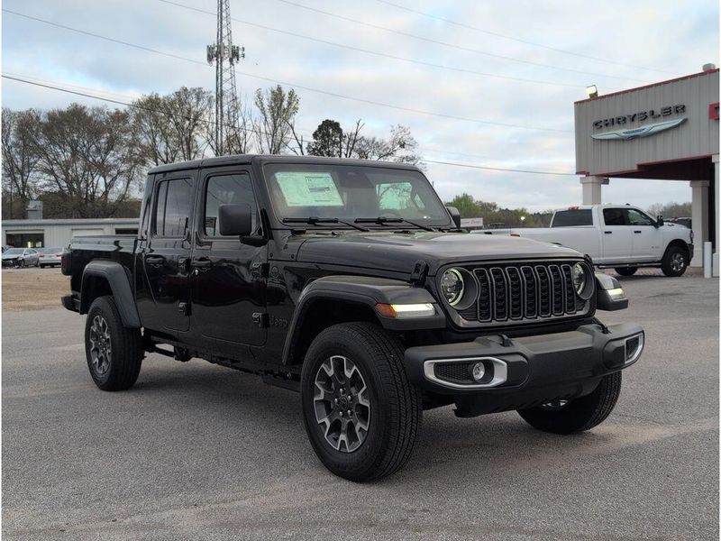 New 2026 Jeep Gladiator Sahara 4x4Image 7