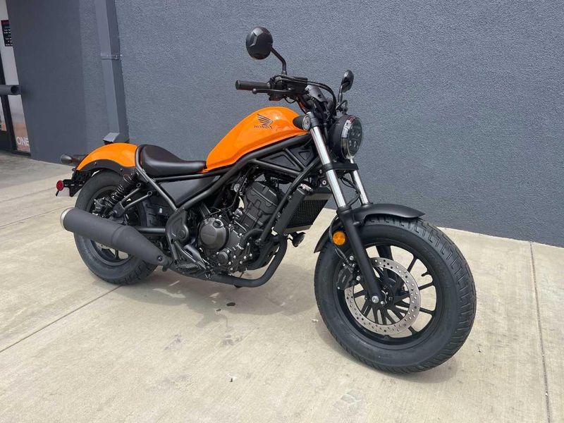2024 Honda REBEL 300 ABS Image 2
