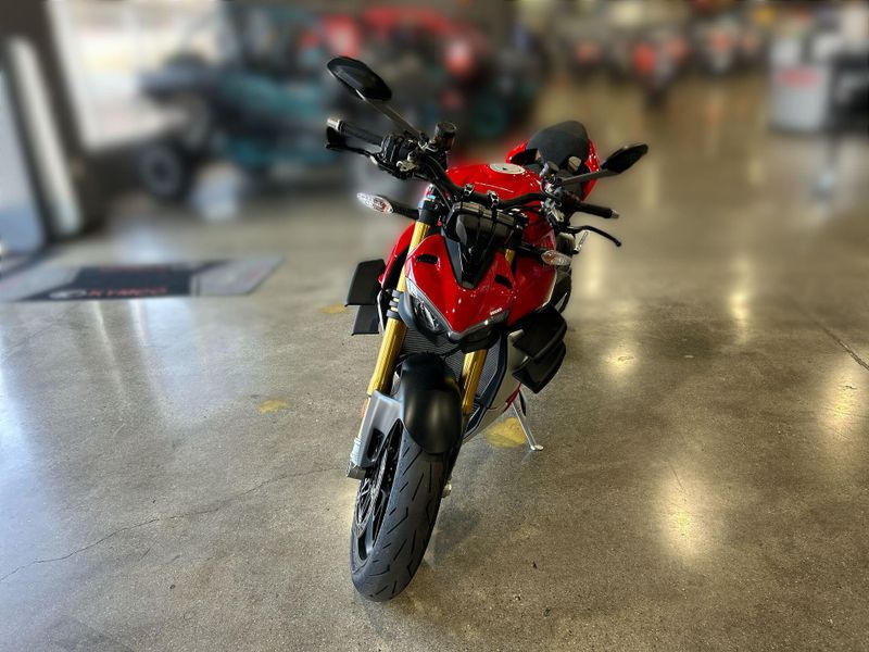 Used 2021 Ducati STREETFIGHTER V4S Image 18