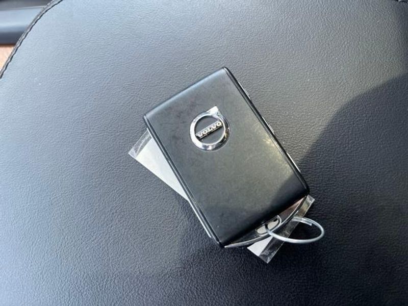 2024 Volvo XC90 B6 Plus Bright Theme