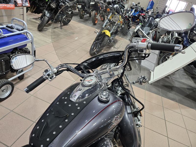 USED 2005 YAMAHA V STAR 650 CLASSIC Image 6