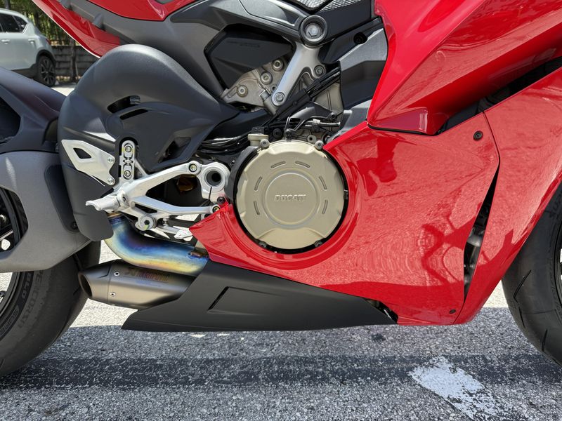 Used 2025 Ducati Panigale V4 