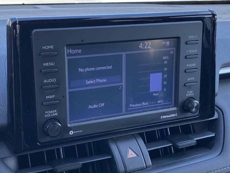 2021 Toyota RAV4 XLEImage 5