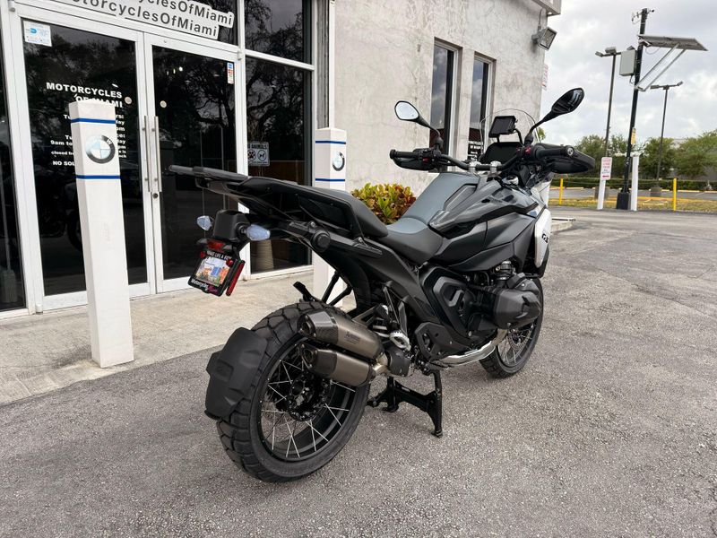 2025 BMW R 1300 GSImage 14