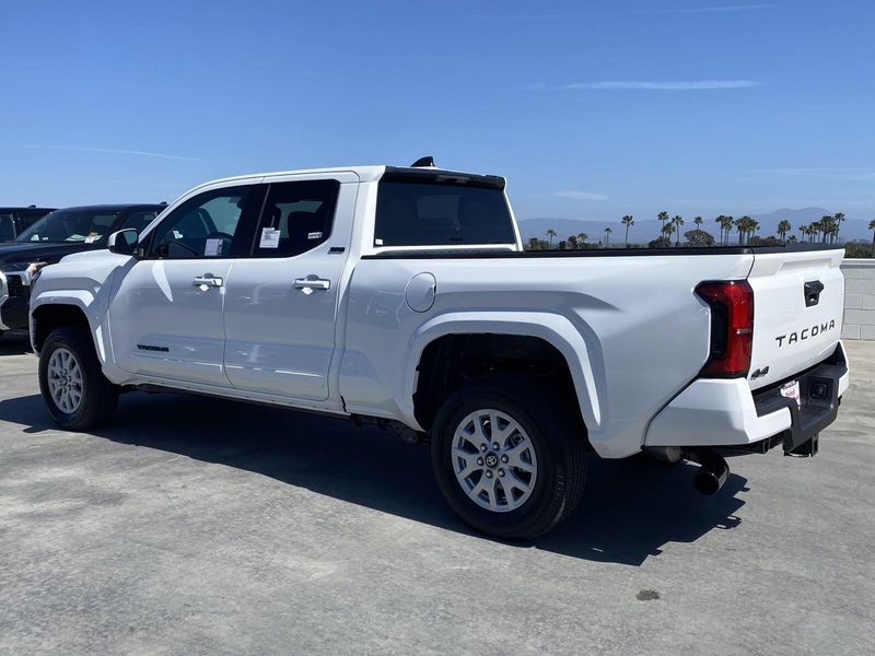 2025 Toyota Tacoma SR5Image 5