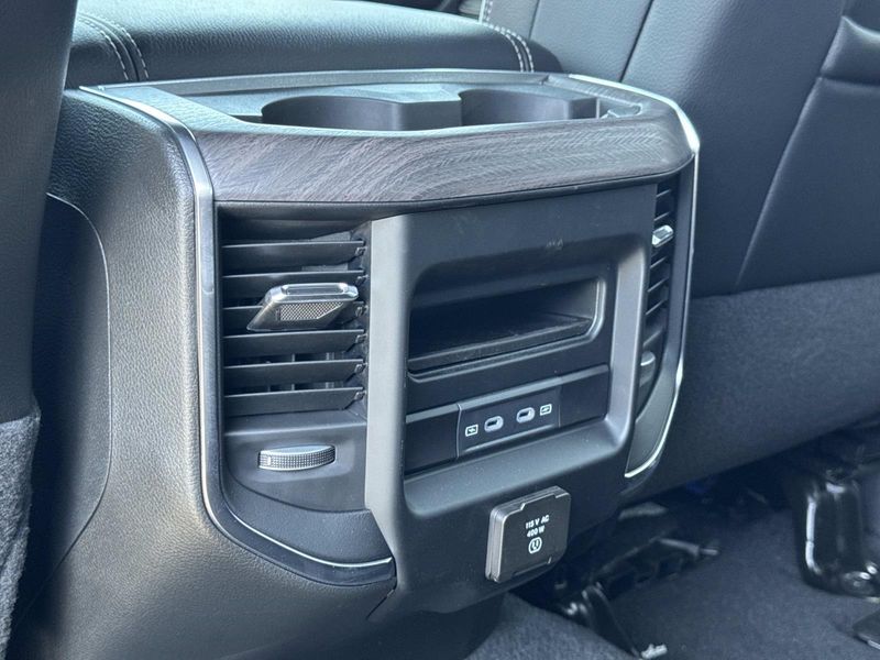 New 2026 RAM 2500 Laramie Crew Cab 4x4 8' Box