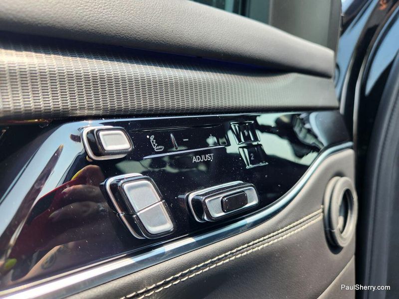 2024 Jeep Grand Grand Wagoneer Wagoneer L Obsidian 4x4Image 26