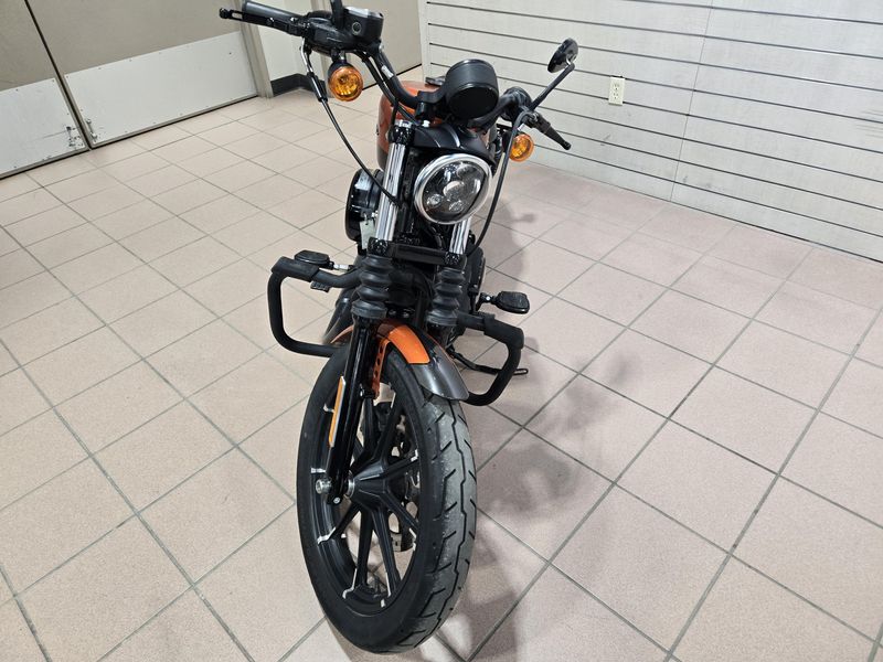 2020 HARLEY SPORTSTER IRON 883 ORANGE Image 5
