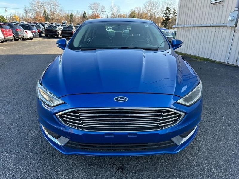 2018 Ford Fusion SEImage 11