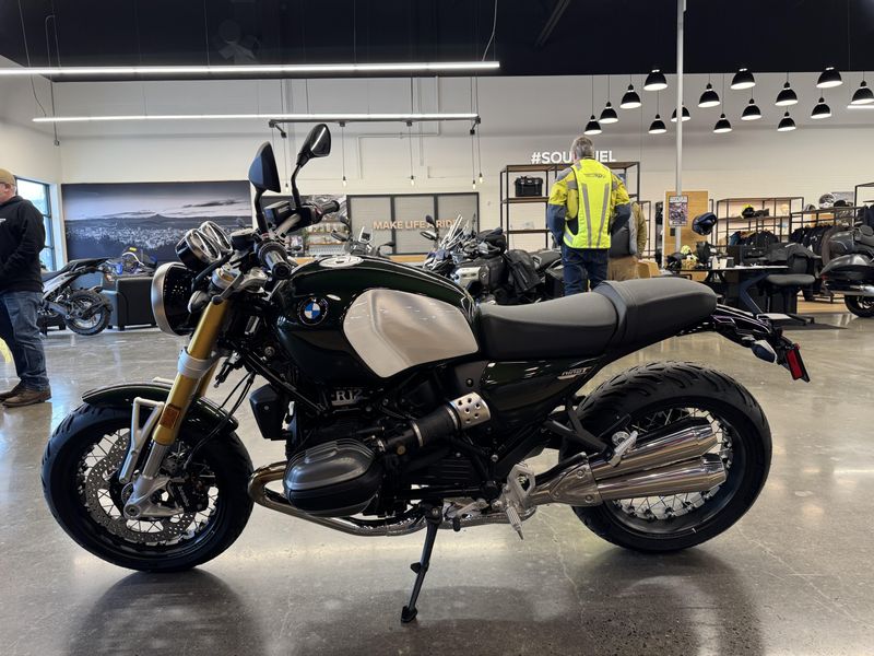 2025 BMW R 12 nineT - SAN REMO GREEN METALLIC