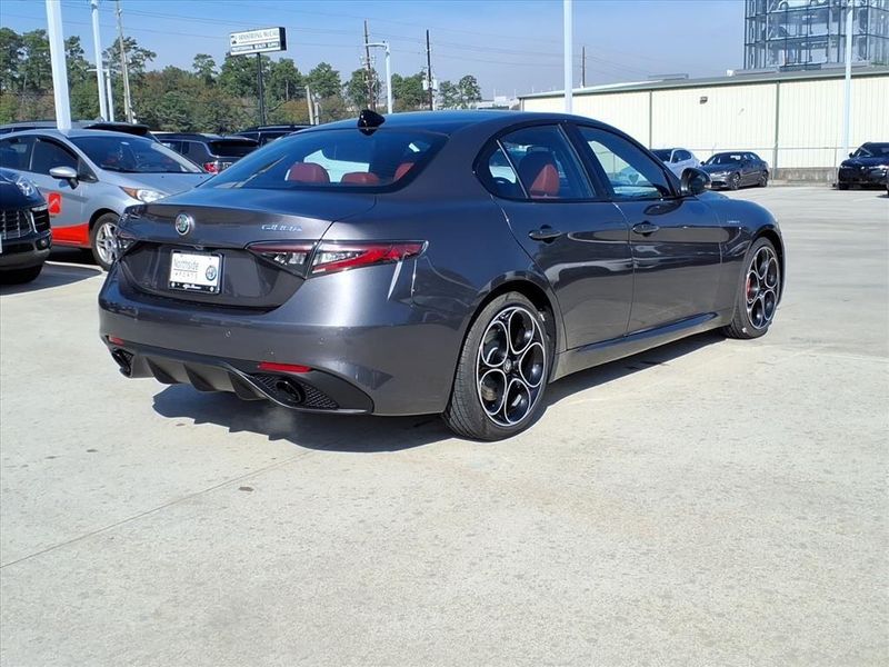 New 2026 Alfa Romeo GiuliaImage 7
