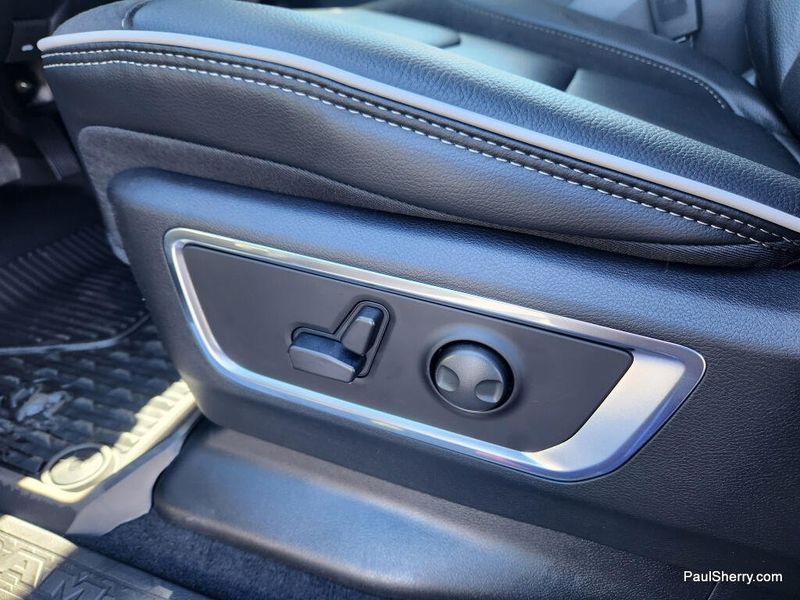 New 2026 RAM 1500 Laramie Crew Cab 4x4 5'7' Box