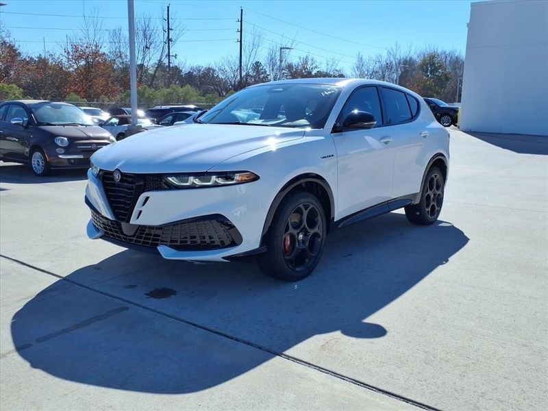 New 2026 Alfa Romeo Tonale VeloceImage 2