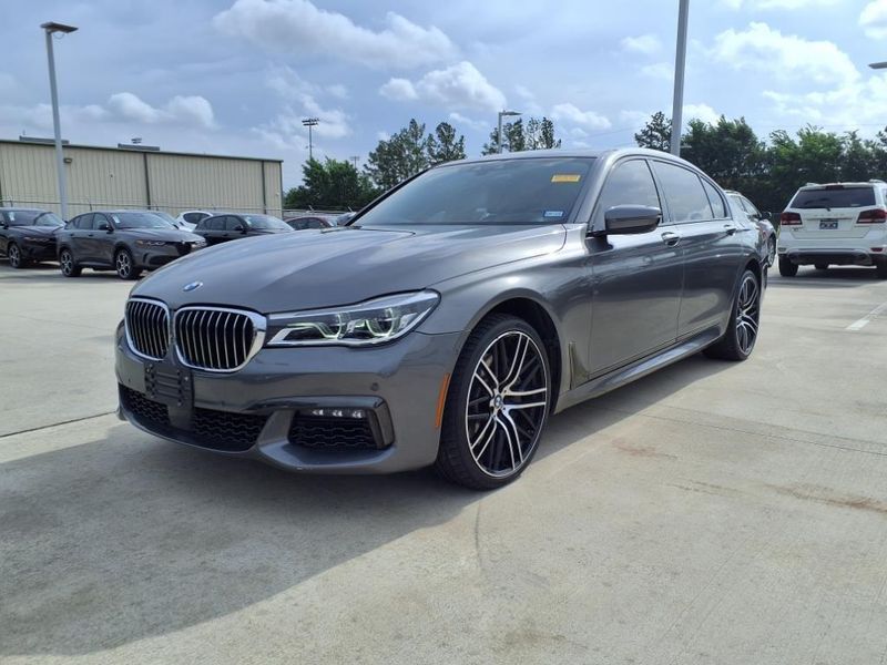 2016 BMW 7 Series 750iImage 15