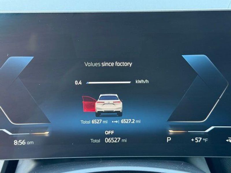 Used 2026 BMW iX xDrive45Image 25