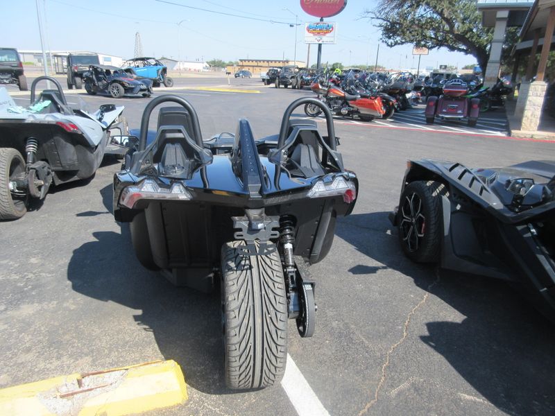 NEW 2026 POLARIS SLINGSHOT S AUTODRIVE Image 8