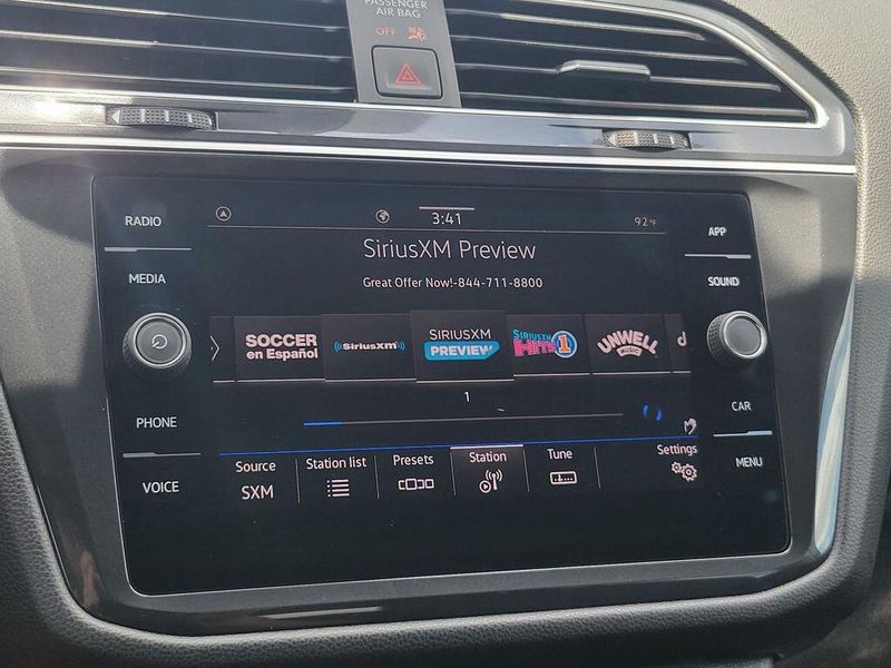2024 Volkswagen Tiguan 2.0T SEImage 15