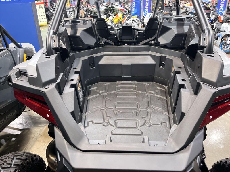 New 2026 Polaris RZR PRO R 4 ULTIMATE Image 18