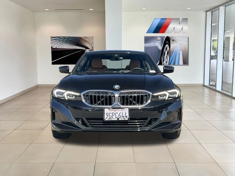 2023 BMW 3 Series 330iImage 3