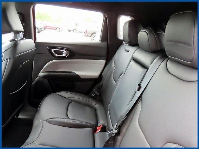 2025 Jeep Compass LimitedImage 10