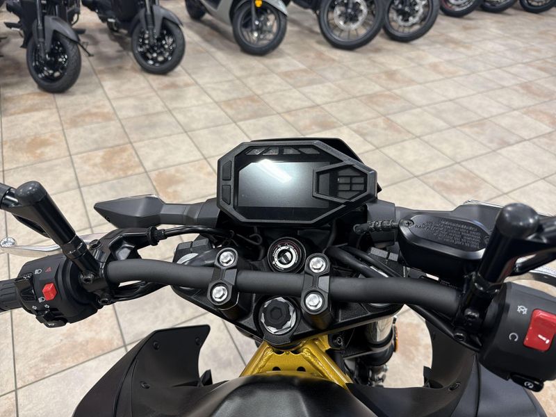 New 2026 Kawasaki Z500 ABS Image 23