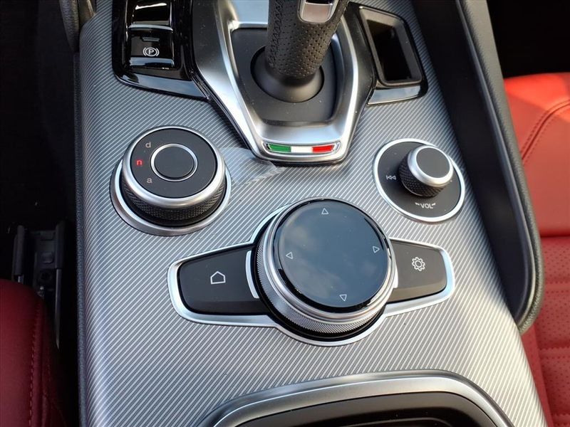 New 2026 Alfa Romeo GiuliaImage 25