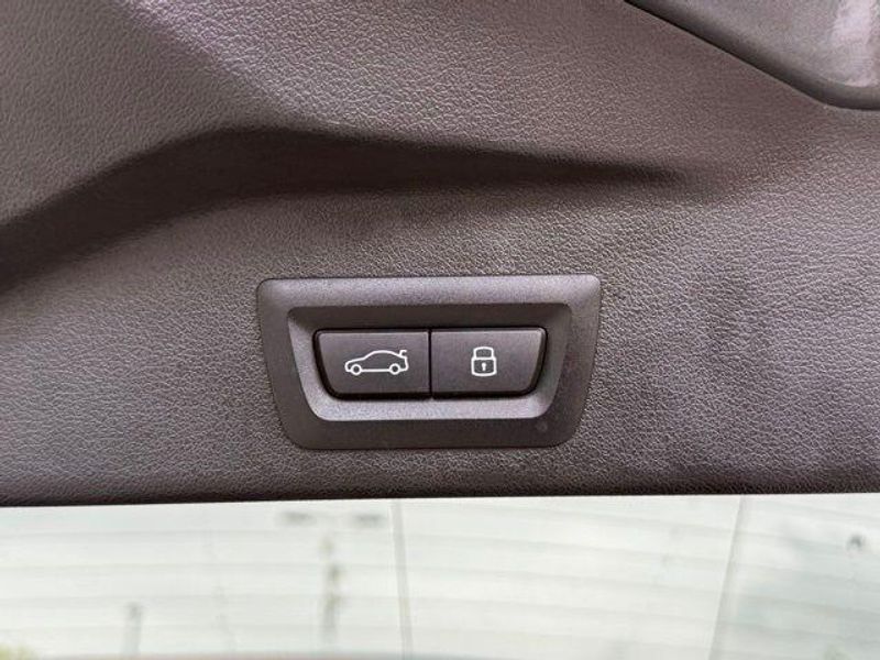 Used 2024 BMW X5 xDrive40iImage 17