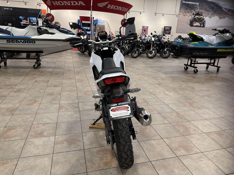 New 2026 Kawasaki KLE500 SE ABS Image 16