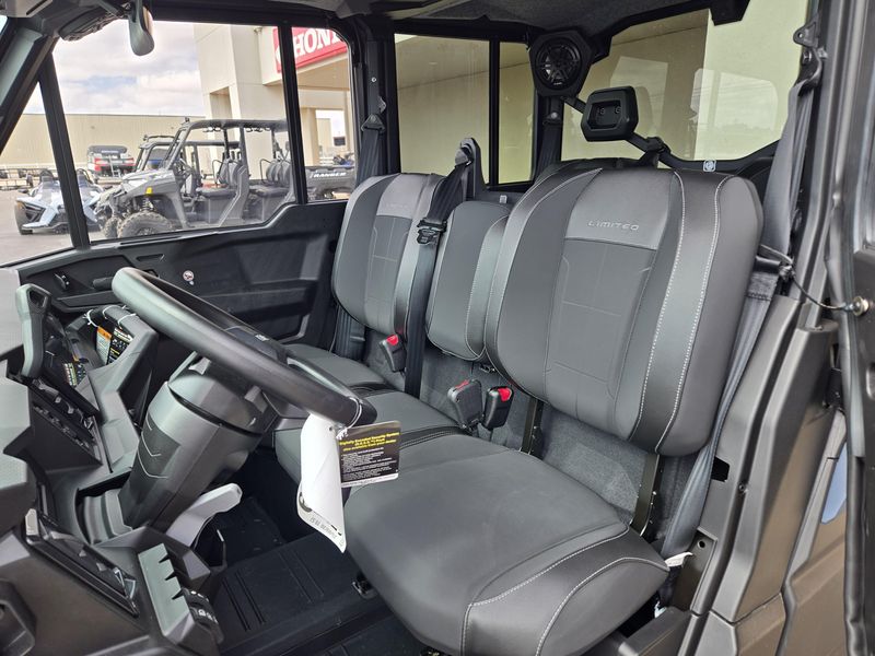 NEW 2026 CAN-AM DEFENDER MAX LIMITED CAB HD11 Image 13