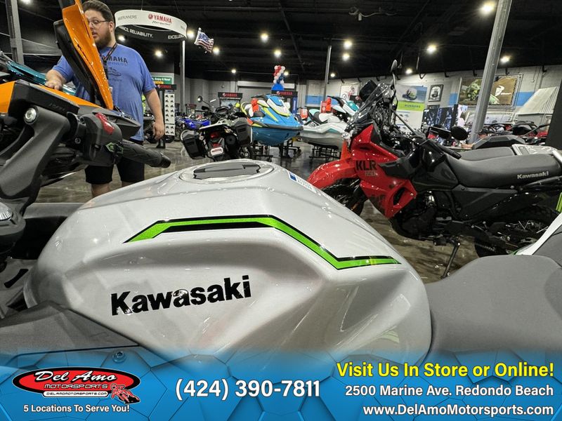 2024 Kawasaki NINJA 7 HYBRID ABSImage 9