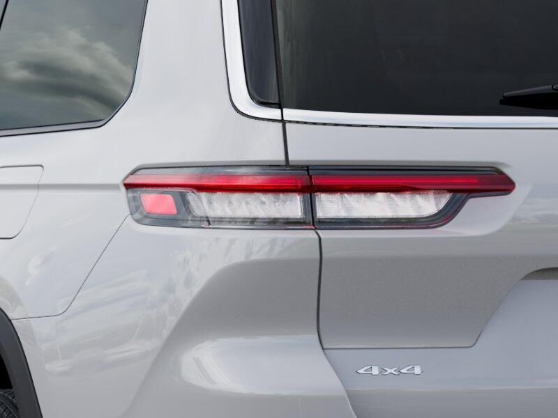 New 2026 Jeep Grand Cherokee L Limited 4x4Image 35